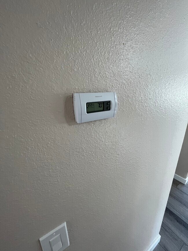 Building Photo - 17131 W Bernardo Dr