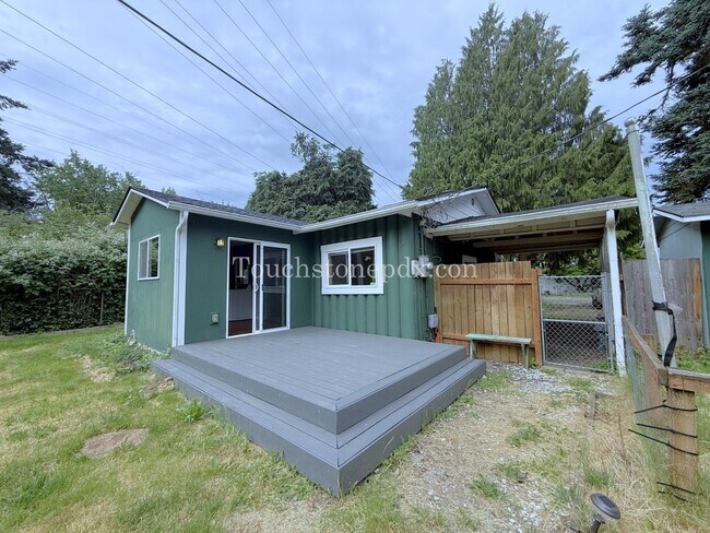 Building Photo - 5660 SE 125th Ave
