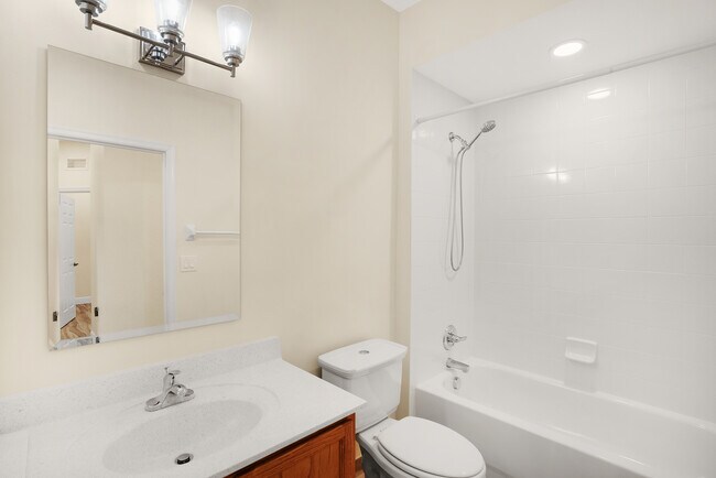 Building Photo - 7546 SW Herrington Ln
