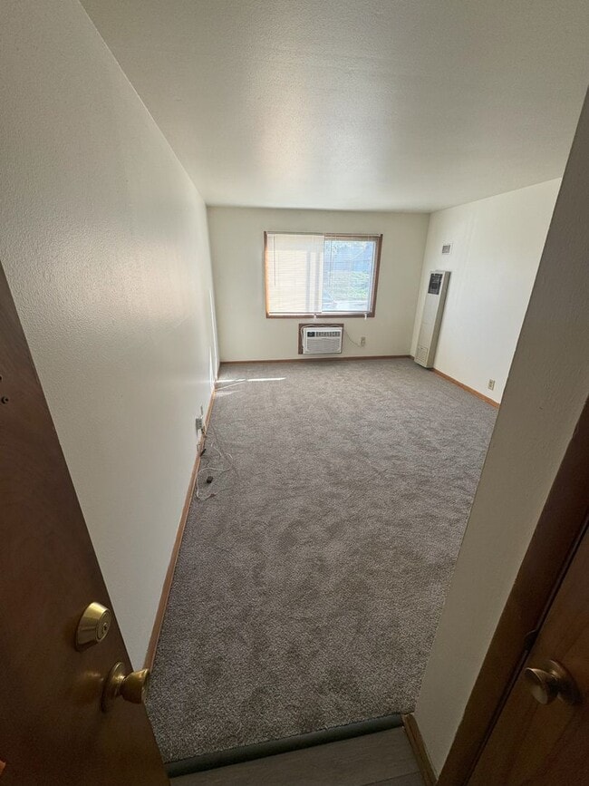 Building Photo - 4100 S 51st St