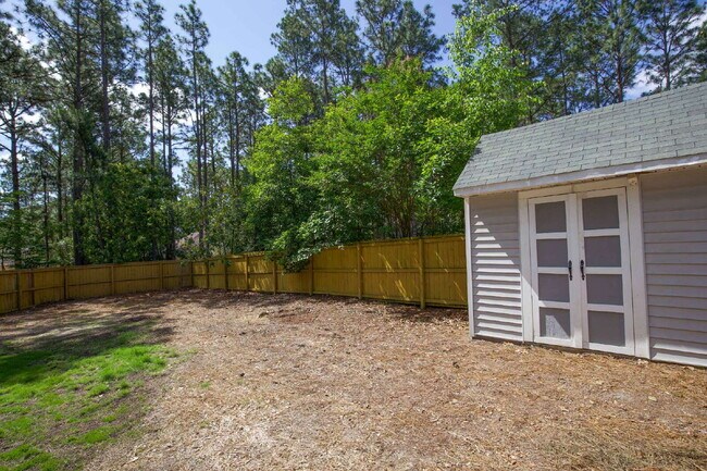 Building Photo - 140 Old Hunt Rd