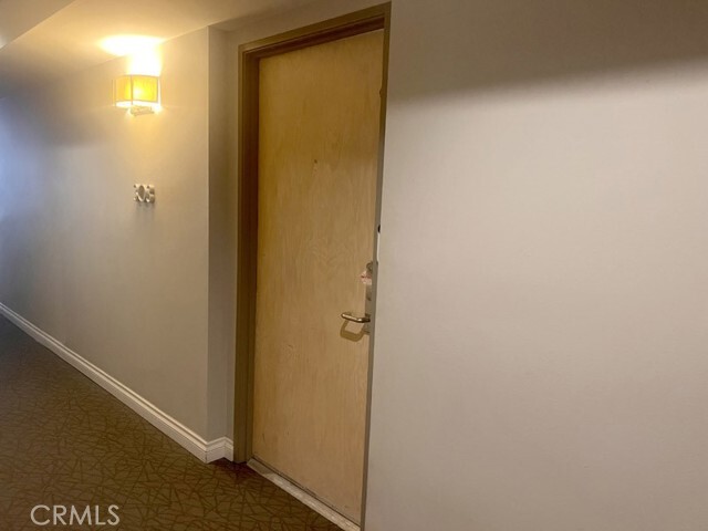 Building Photo - 1617 S Beverly Glen Blvd