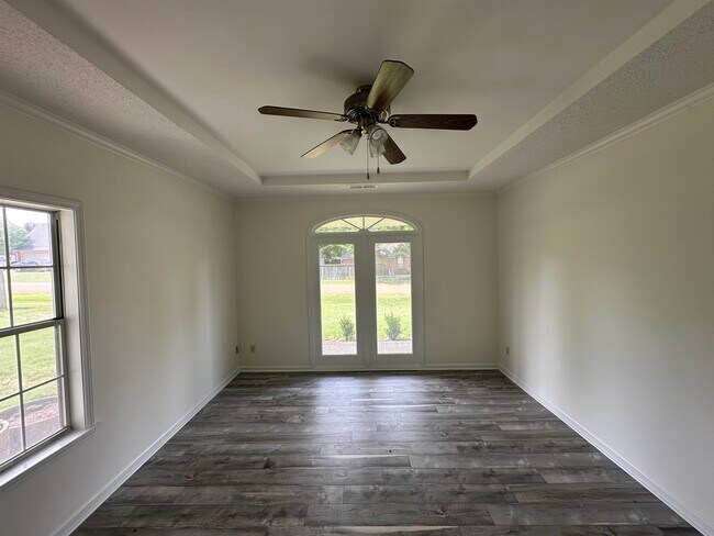Building Photo - 3510 Sara Woods Dr