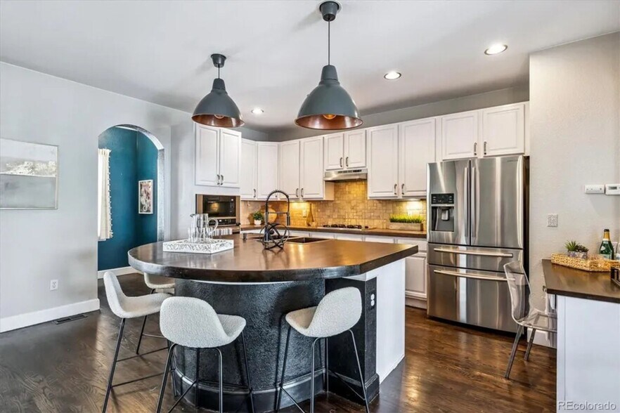 Building Photo - 3751 S Dayton St