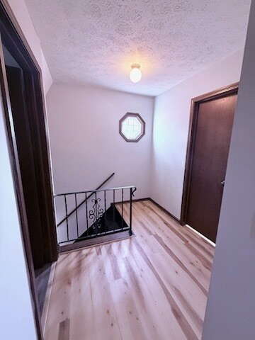Building Photo - 6686 Hythe St NW