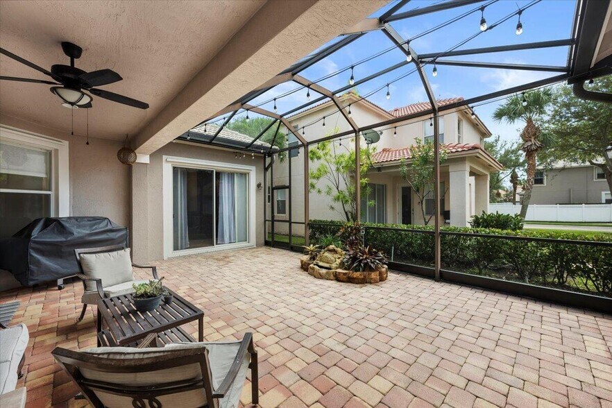Building Photo - 8203 Calterra Dr