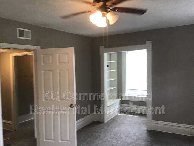 Building Photo - 107 Clinton Pl