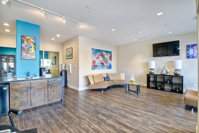 Leasing Office - Harborview Apartments