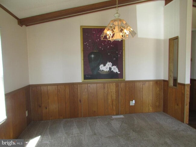 Building Photo - 14446 Slim St