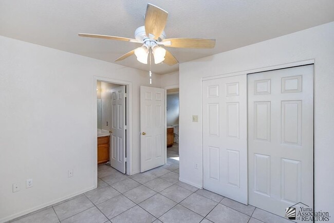 Building Photo - 564 S Madison Ave