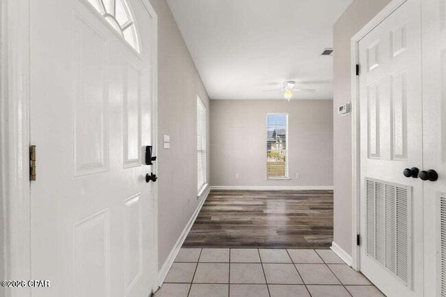 Building Photo - 9110 Sunshine Dr