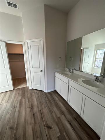 Building Photo - 1909 Indian Grass Dr