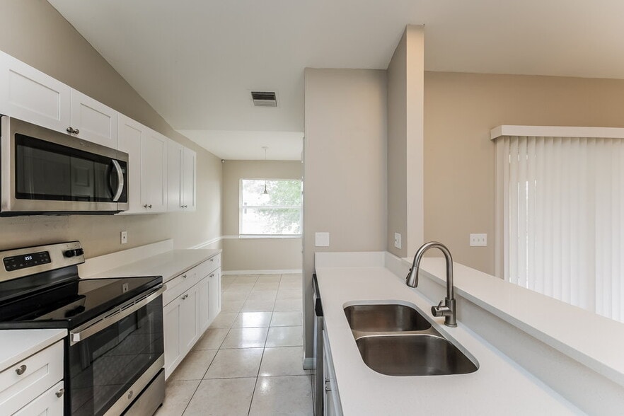 Building Photo - 3731 15th St W