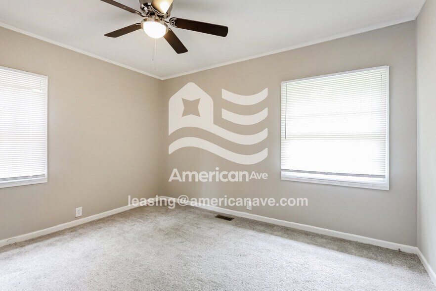 Building Photo - 36 Shady Ln