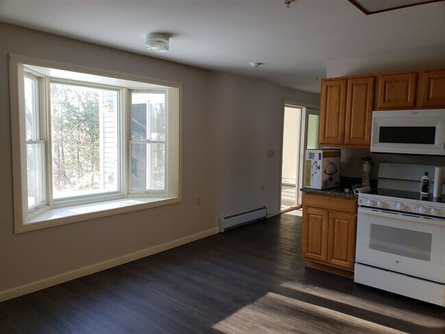 Building Photo - 312A Meetinghouse Way
