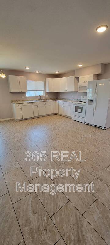 Building Photo - 3311-3311 11th Ave