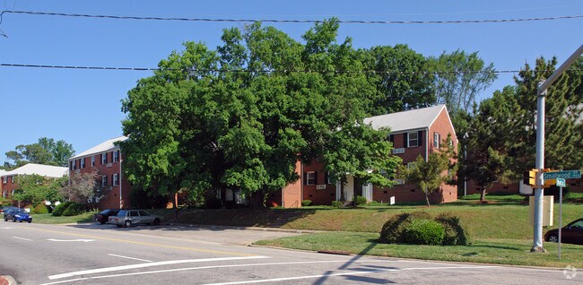 Building Photo - Smallwood Apartments
