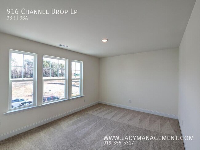 Building Photo - 916 Channel Drop Lp