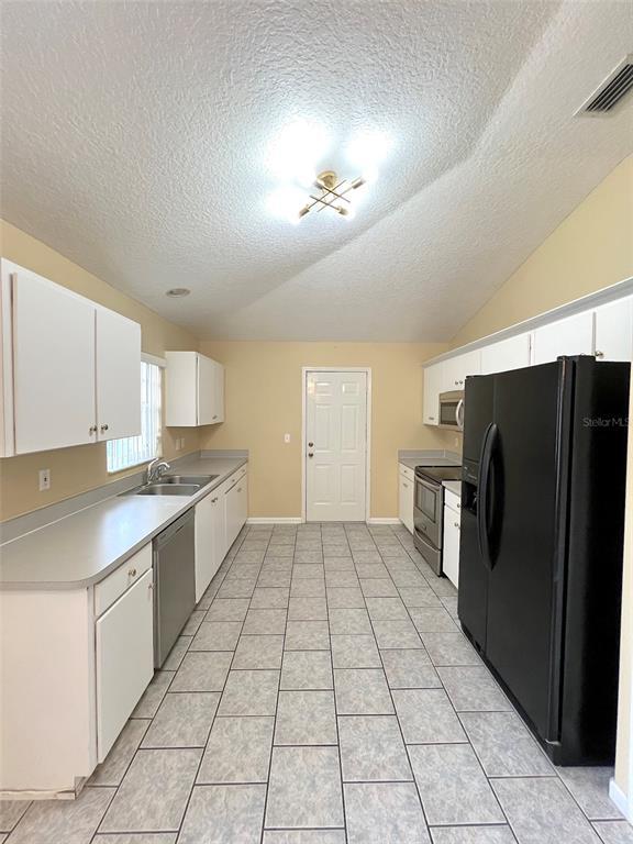 Building Photo - 122 Parkview Dr