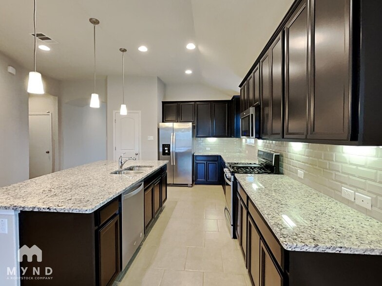 Building Photo - 3367 De Coronado Trail