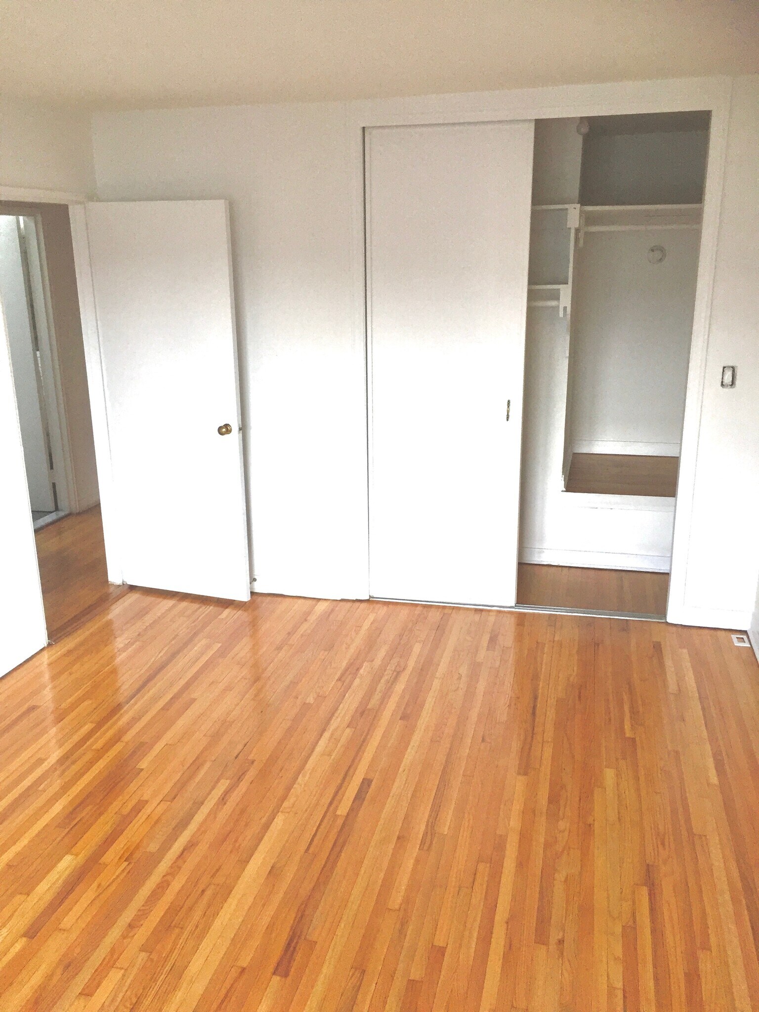 Primary bedroom closet - 4736 40th St