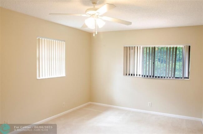Building Photo - 8638 Eagle Run Dr