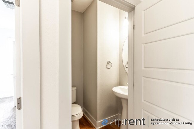 Building Photo - 3 br, 2.5 bath House - 5919 Rubicon Run, A...