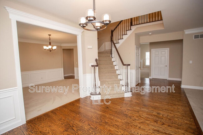 Building Photo - 7 Amaryllis Ln