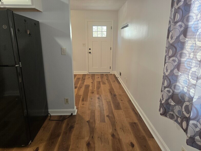 Building Photo - 1536 Arling Ave