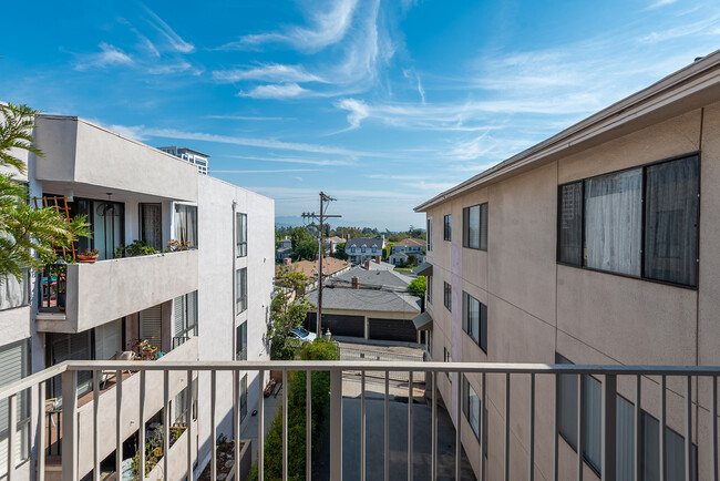 Balcony with north-east view - 1260 S Beverly Glen Blvd