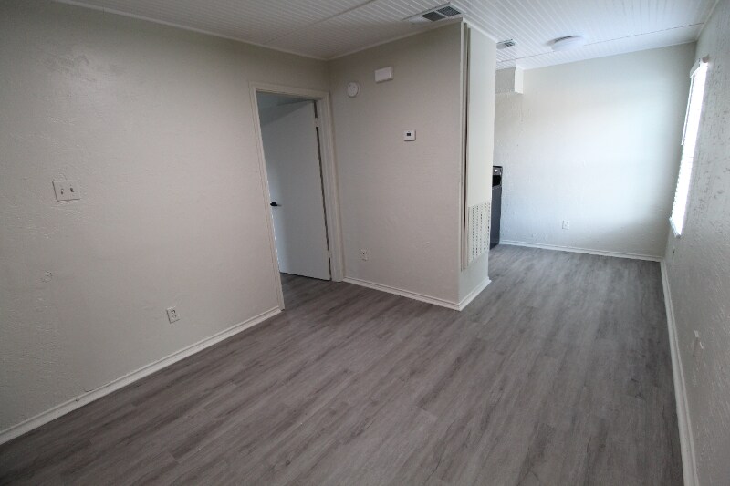 Building Photo - 2902 Sweeney Ln