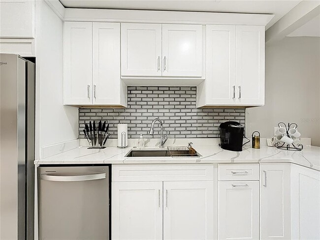 Building Photo - 431 Boca Ciega Point Blvd N