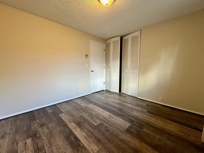 Building Photo - 1812 Brittany St