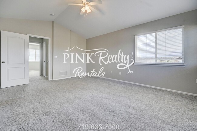 Building Photo - Gorgeous must see 3 bedroom in Stetson Hills!