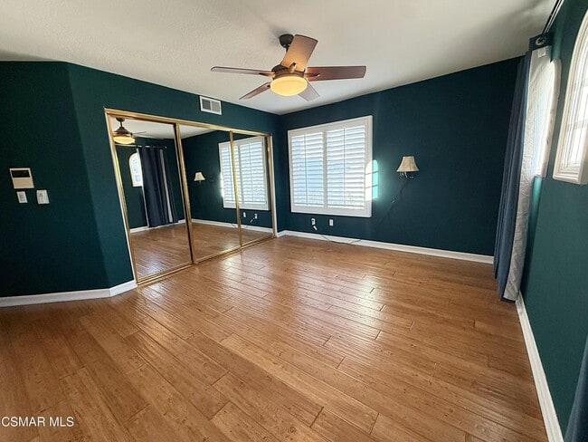 Building Photo - 267 High Meadow St