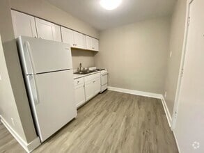 Building Photo - Highland Park Apartments | Deluxe 2 Bedroom