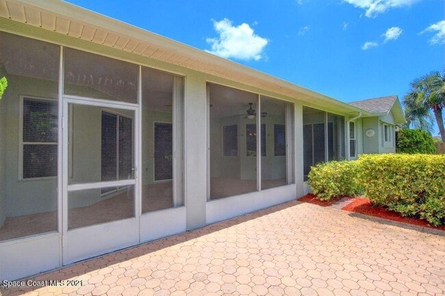 Building Photo - 1097 Acappella Dr