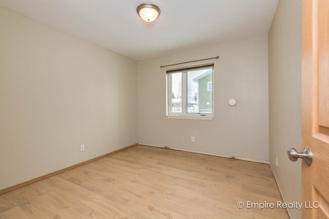 Building Photo - 834 Marquette Loop