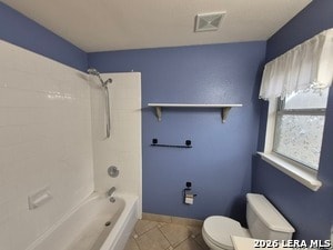 Building Photo - 712 Moss Wood