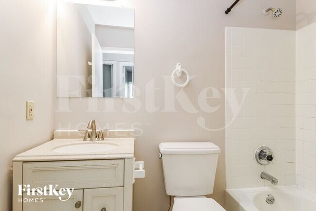 Building Photo - 11448 Raphael Pl