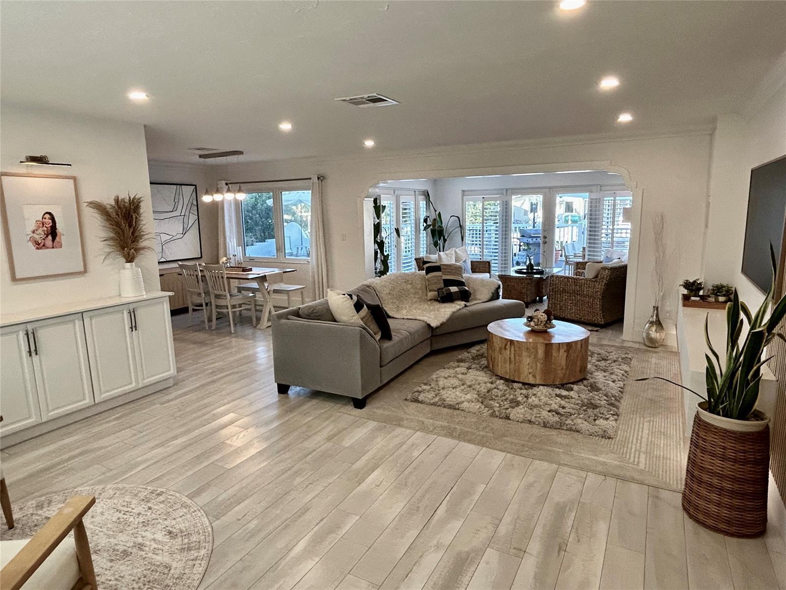 Building Photo - 1473 NE 53rd Ct