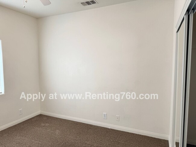 Building Photo - Spacious 3 Bed 2 Bath Home!