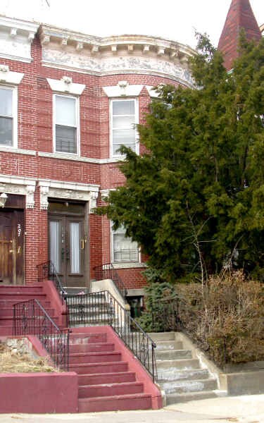 Primary Photo - 209 Sunnyside Ave