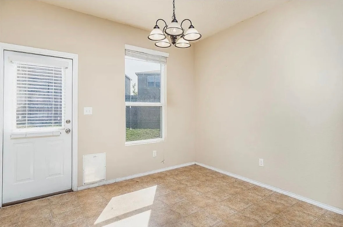 Dinning area - 714 Roping Star