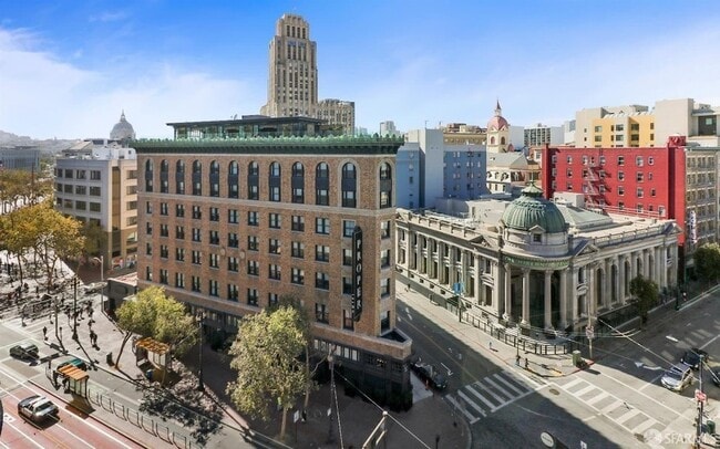 Building Photo - 1075 Market St
