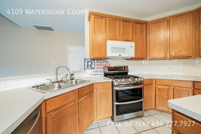 Building Photo - 4109 Watersedge Ct