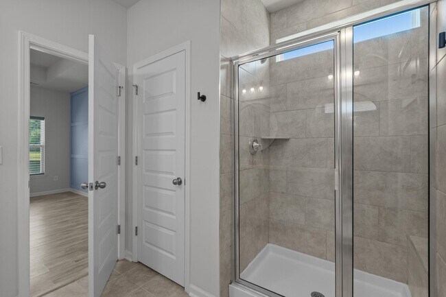 Building Photo - 135 Empyrean Cir