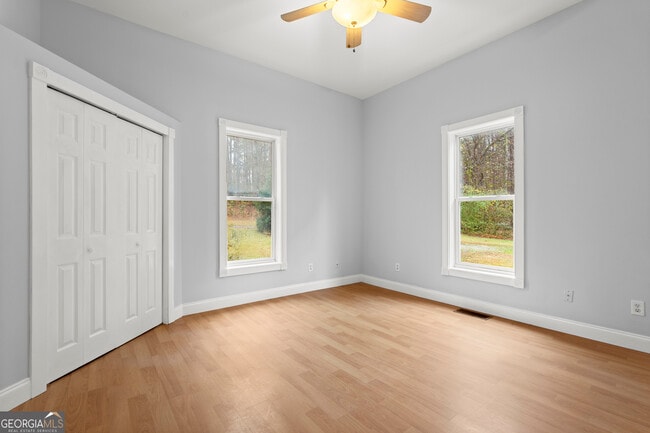 Building Photo - 235 Jenkins Rd