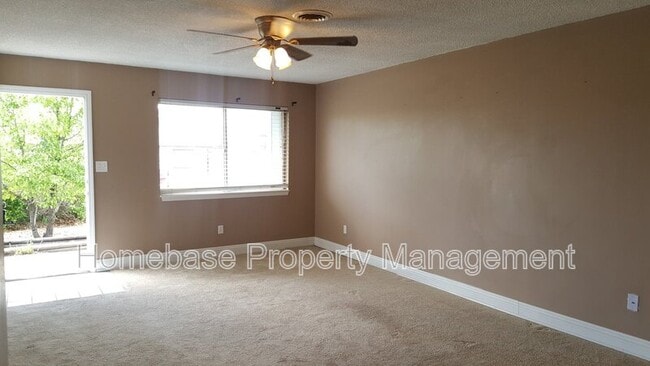 Building Photo - 5210 Hickory Ave