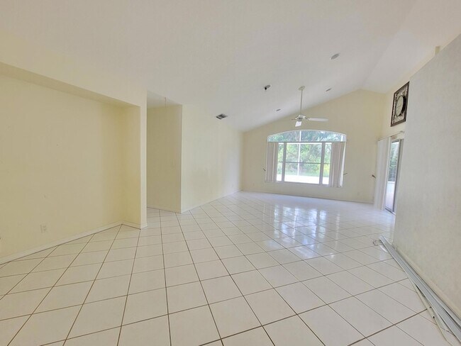 Building Photo - 3041 Casa Rio Ct